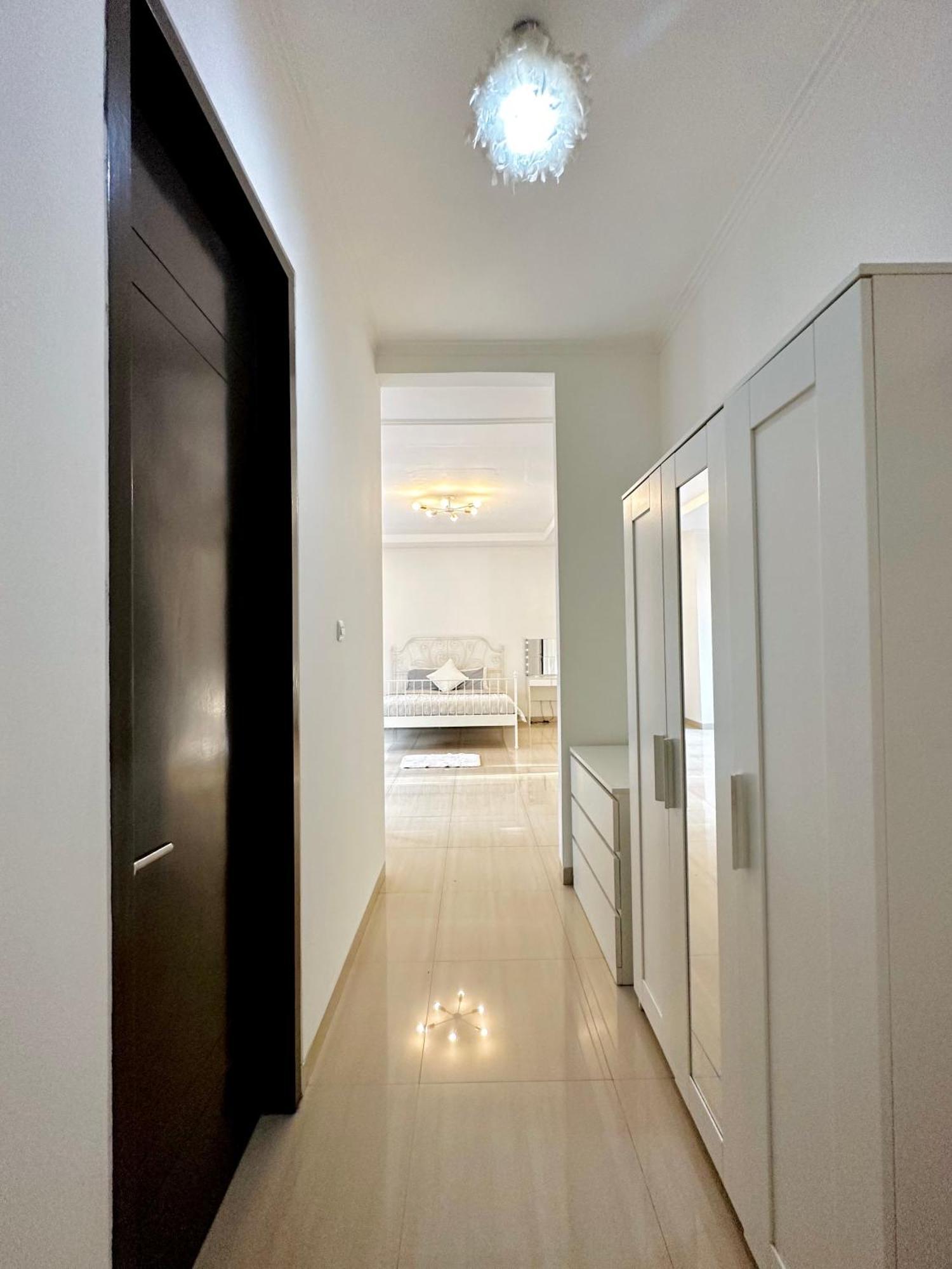 4-Bedroom Home In South Jakarta Nuansa Swadarma Residence By Le Ciel Hospitality Εξωτερικό φωτογραφία